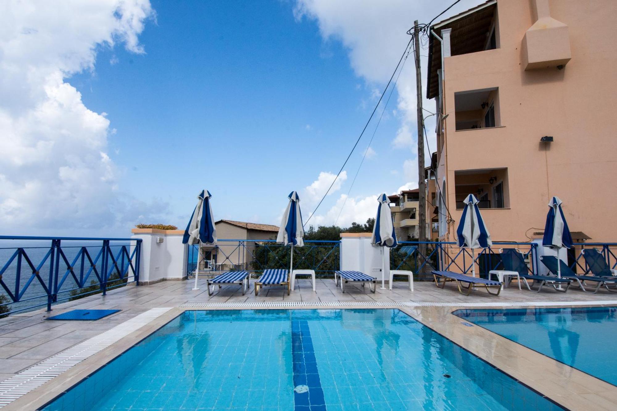 Lido Sofia Apartments Agios Gordios  Extérieur photo