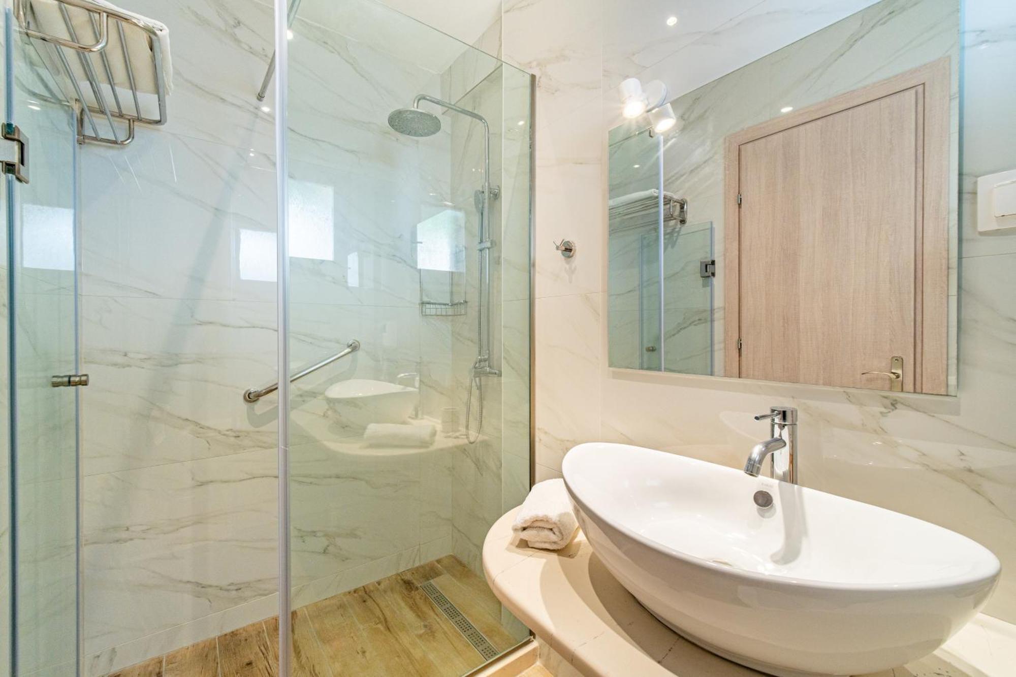 Lido Sofia Apartments Agios Gordios  Extérieur photo