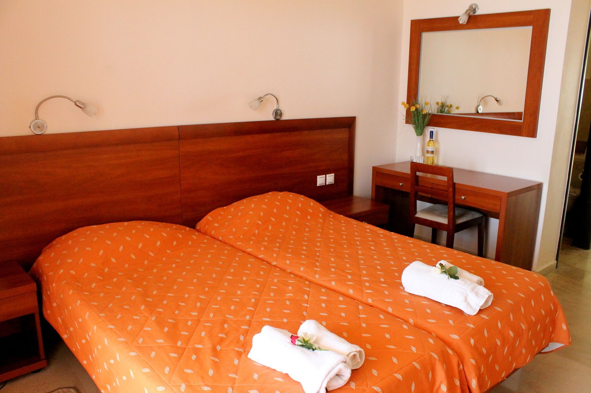 Lido Sofia Apartments Agios Gordios  Extérieur photo